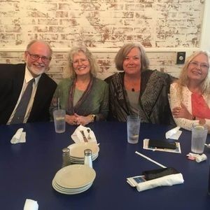 Meet your Posher, Debbie